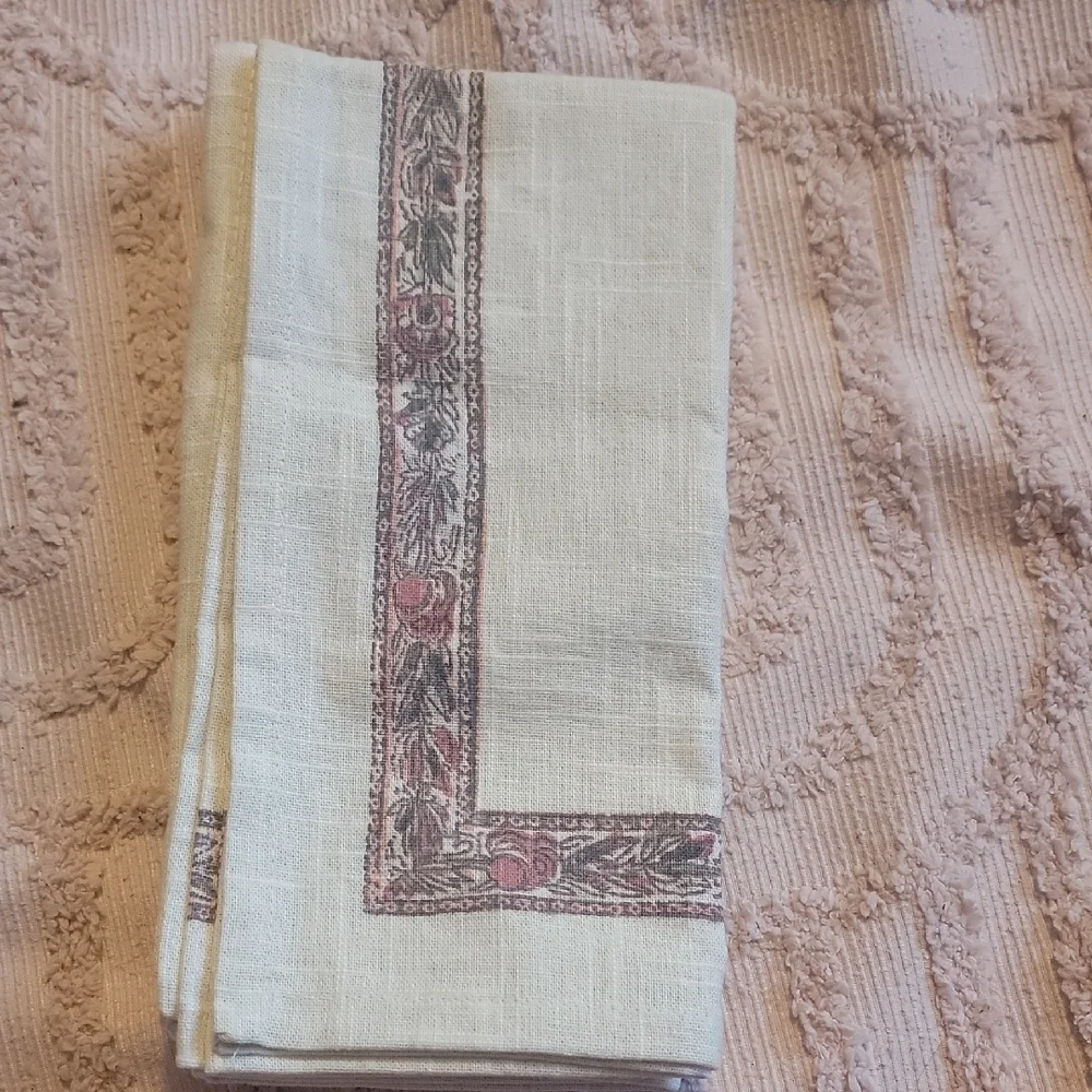 Threshold Studio McGee Floral Designed 4pk Napkins In Cream